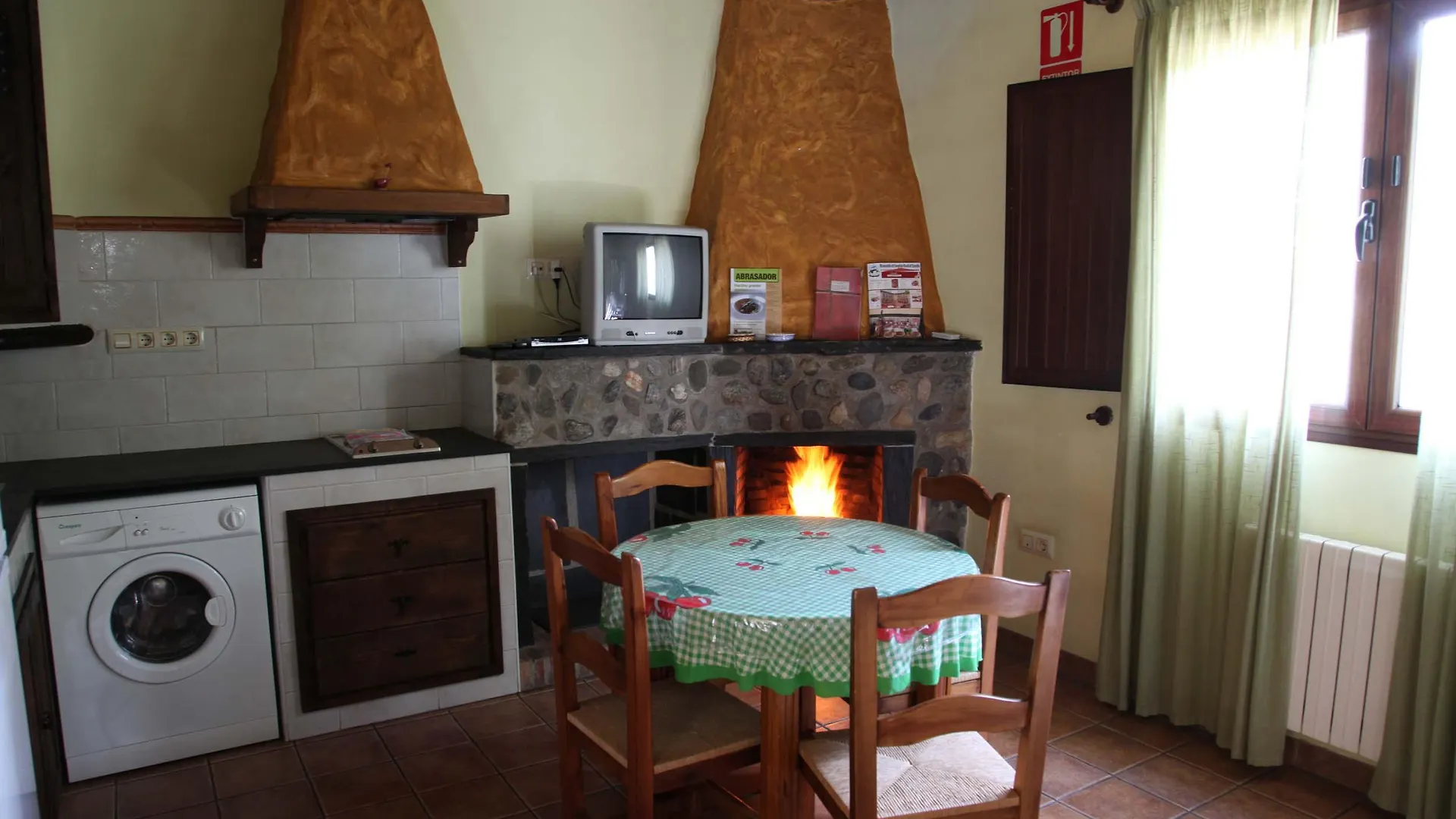 Turismo Rural&SPA El Cercado Bérchules 3*,